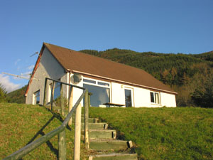 The exterior of Shoreside Cottage